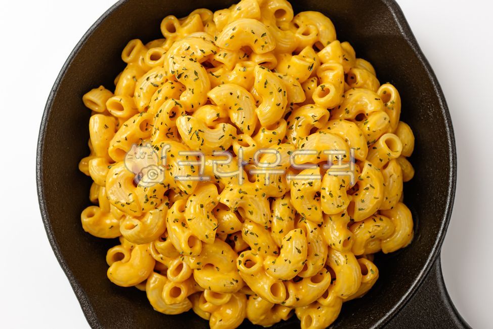 맥앤치즈,치즈,마카로니,마카로니치즈,파스타,체다치즈,미국음식,미국문화,음식,식사,식품,식료품,재료,식재료,음식재료,클로즈업,느끼한,짭짤한,부드러운,음식,식재료,요리,food,cook,meal,dishes,food reserves