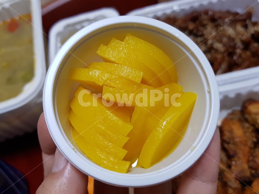 단무지,노란색,무,배달음식,배달,배달용기,음식,식재료,요리,food,cook,meal,dishes,food reserves,디저트,간식,후식,dessert,snack