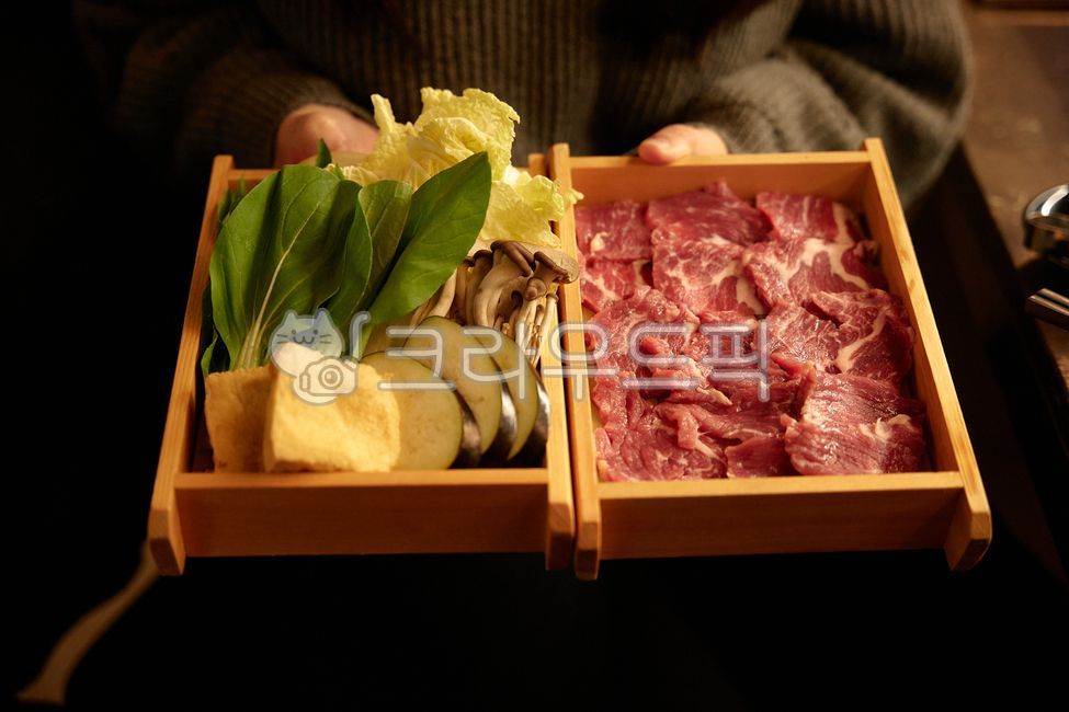 스끼야끼,소고기,고기,일식,이자카야,샤브샤브