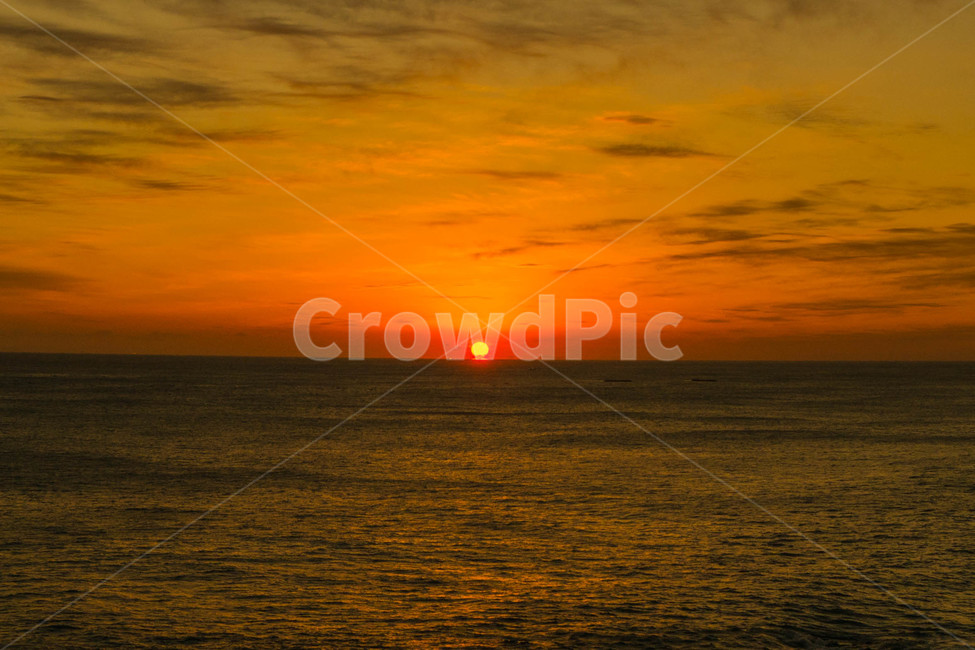 일출,동해,바다,하늘,자연,자연,풍경,nature,landscape,outdoors,옥외,sunlight,햇빛,dusk,황혼,sunset,일몰,sky,dawn,새벽,red sky,붉은 하늘