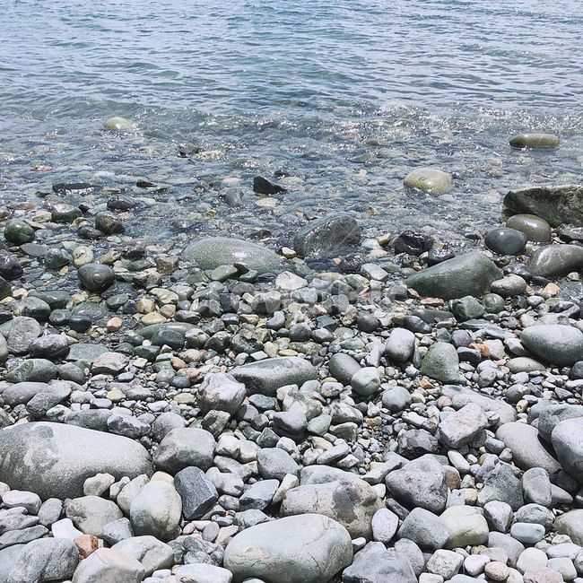 몽돌,몽돌해수욕장,해수욕장,거제도,바다,바닷가,돌,여름,시원한,맑은,beach