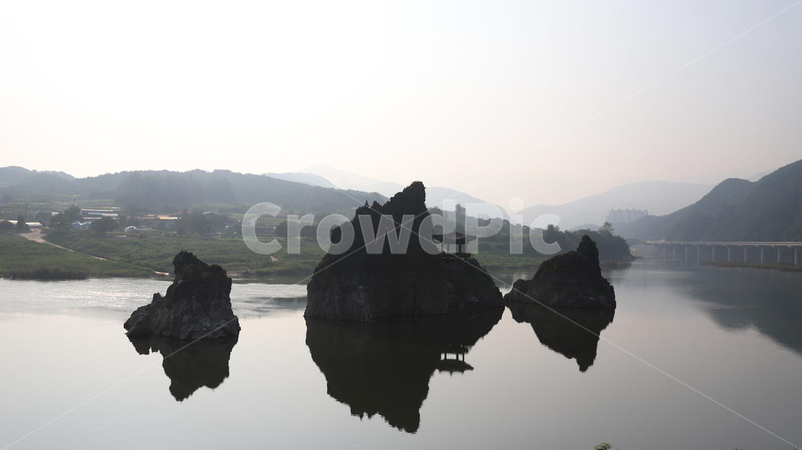 단양,도담삼봉,단양관광지,여름,단양팔경,풍경,nature,자연,outdoors,옥외,land,shoreline,water,물,해안선,ocean,대양,sea,바다,coast,연안