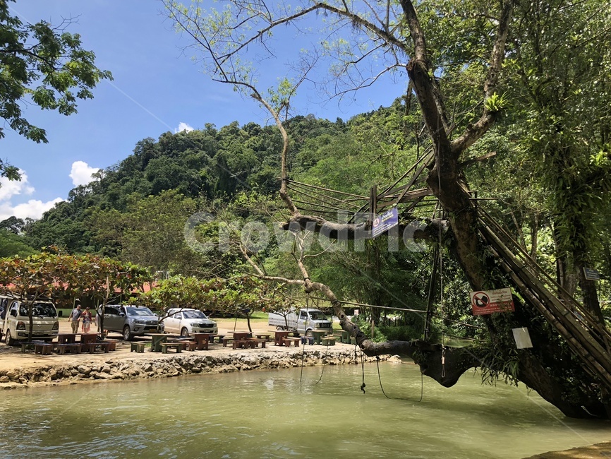 outdoors,옥외,nature,자연,land,water,물,초목,plant,식물,tree,나무,vegetation,human,인간,person,사람,휴양지,자연,풍경,nature,landscape