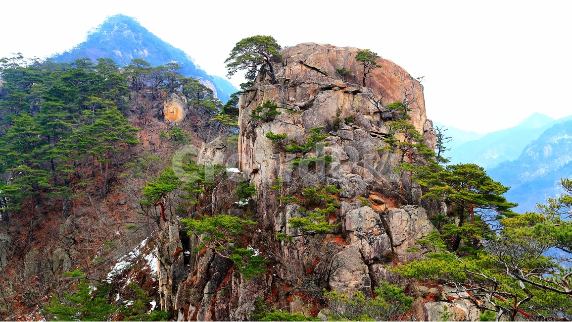 왕관봉,암릉,덕주봉,월악산,산,자연,풍경,nature,landscape,한국자연풍경,한국자연경관,korea nature landscape,outdoors,옥외,cliff,낭떠러지