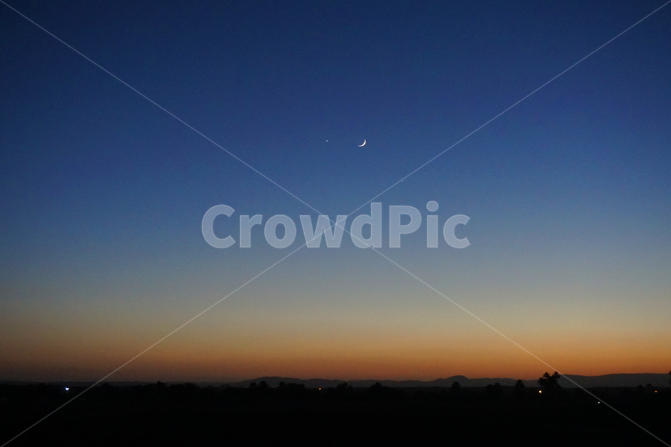 nature,자연,초승달,moon,밤하늘,nightsky,사막,desert,사막밤하늘,노을,해질녘,sunset