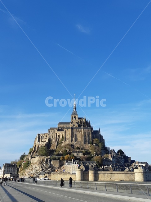 몽생미쉘,하늘,풍경,화창,맑음,풍경화,프랑스,랜드마크,landmark,tourist attraction,해외,외국,세계,foreign,oversea,world,세계랜드마크,해외랜드마크,외국랜드마크,world landmark,world tourist attraction,building,건물,castle,성,architecture,건축물,fort,요새