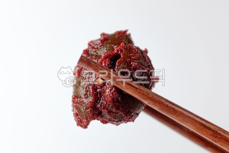 매실장아찌,매실,장아찌,과일,야채,채소,채식,아시아음식,아시아문화,음식,식사,식품,식료품,재료,식재료,음식재료,클로즈업,새콤한,짭짤한,음식,식재료,요리,food,cook,meal,dishes,food reserves