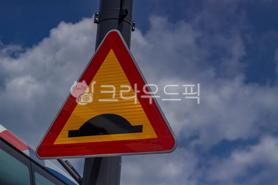 sign,Speeding,bump,guide,speed bump