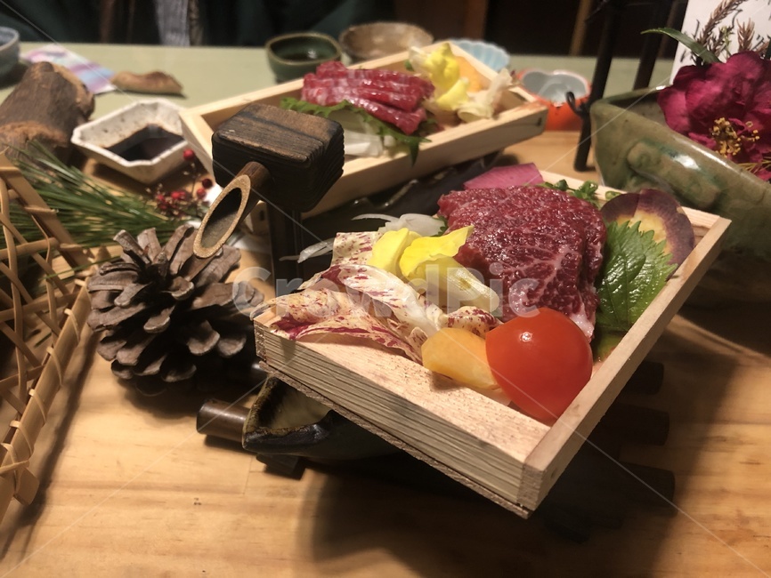 일식,육회,여관음식,새로움,맛집,음식,식재료,요리,food,cook,meal,dishes,food reserves