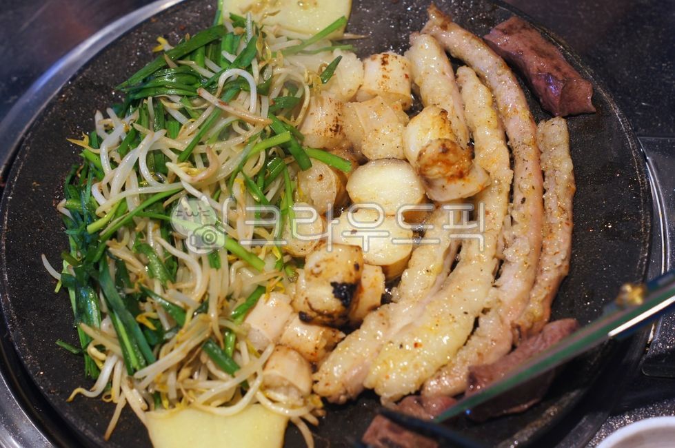 대창,bigintestines,intestines,소곱창,곱창구이,모듬곱창,chitterlings,beefsmallintestine,assortedintestines,bbqintestines,bbqmeat,생고기,rawmeat,rawbeef,막창,beefintestines,rectum,막창구이,grilledintestines,구이,grill,bbq