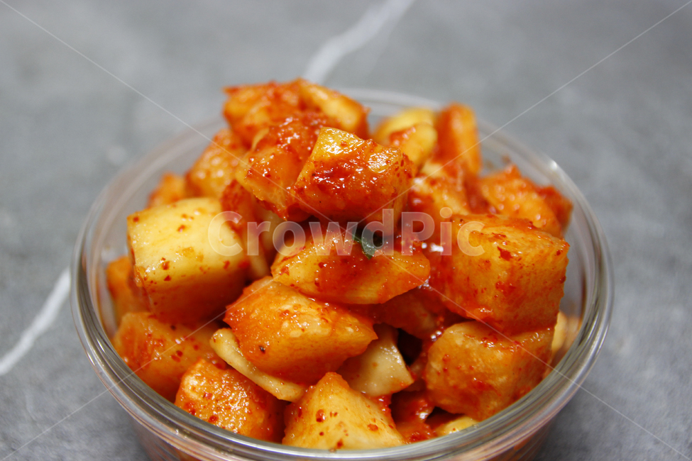 반찬,김치,깍두기,한국음식,김장김치,koreandishes,음식,식재료,요리,food,cook,meal,dishes,food reserves,한식,한국음식,한국요리,korean food,korean dishes,korean meal,korean cook