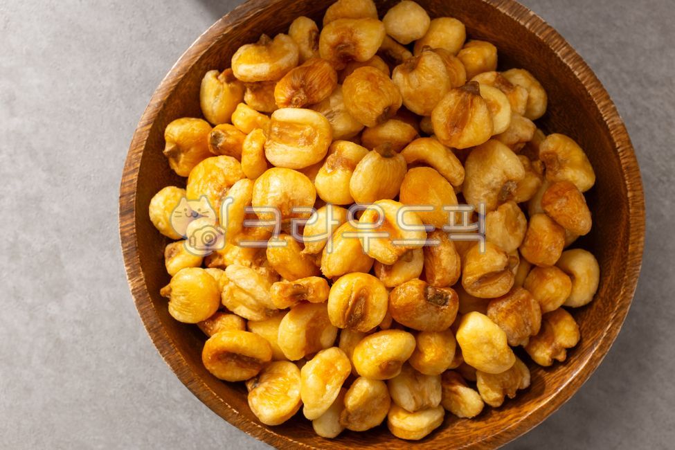 Inca corn,close up,giant corn,salt,ingredient,savory,snack,Peruvian corn,food,Stiff,meal,Incacorn,Oil,Roasted Inca Corn,corner,stirfry,grocery,Food Ingredients,ingredients