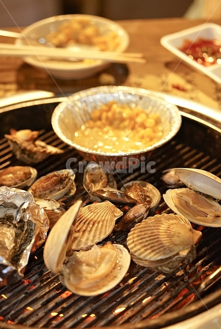 조개,안주,안주거리,술자리,음식,해물,먹방,해물구이,조개구이,구이,술안주,가리비,소라,불판,식사,푸드,먹빵,음식사진,해산물,전복,음식,식재료,요리,food,cook,meal,dishes,food reserves,수산물,해산물,fishery products,seafood