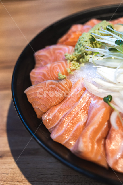 연어사시미,연어회,생연어,연어,연어요리,음식,food,cook,회,안주,일본음식,reserves,dishes,meal,식재료,japanesedishes,japanesefood,japanesecook,수산물,음식,식재료,요리,food,cook,meal,dishes,food reserves