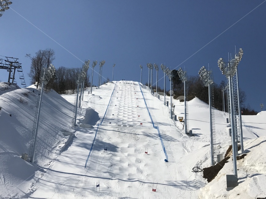 스키장,눈,슬롯,스키대회,눈배경,자연,겨울,계절,winter,season,스포츠,레저,운동,sports,leisure,exercise