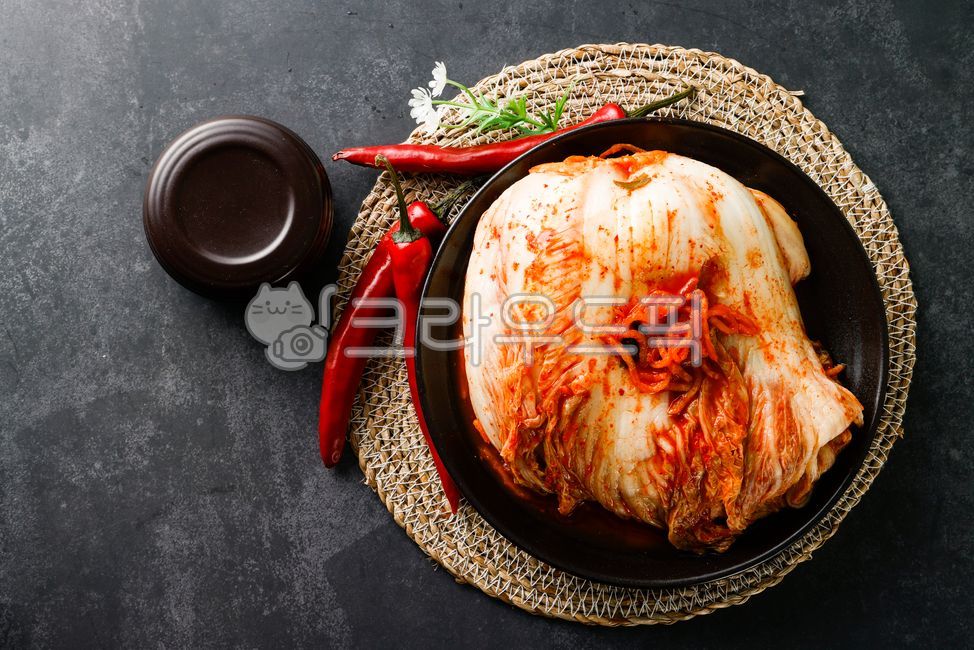 김치,배추김치,고추,음식,요리,식재료,맛있는,식사,한식,클로즈업,한국음식,접시,그릇,신선,food,배추,cook,meal,delicious,plate,bowl,closeup,dish,koreanfood