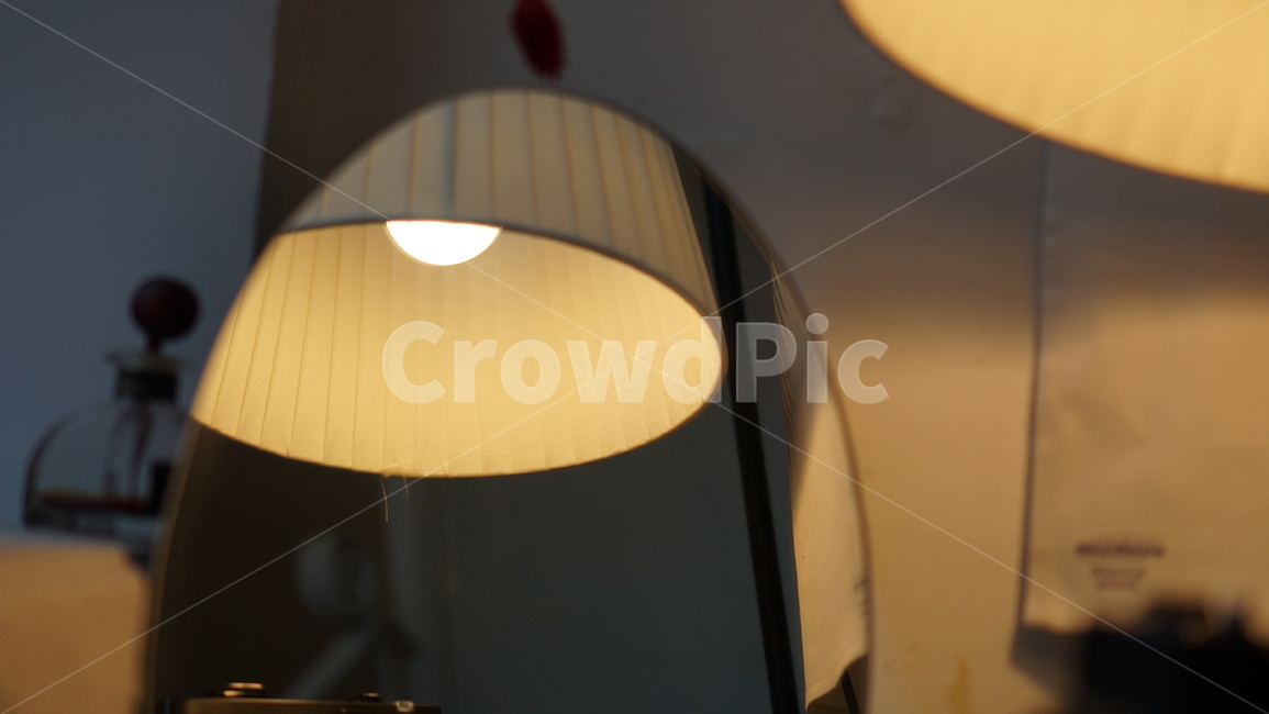 lamp,램프,lampshade,갓,거울,반사,조명,전구,주황,무드,배경,ppt