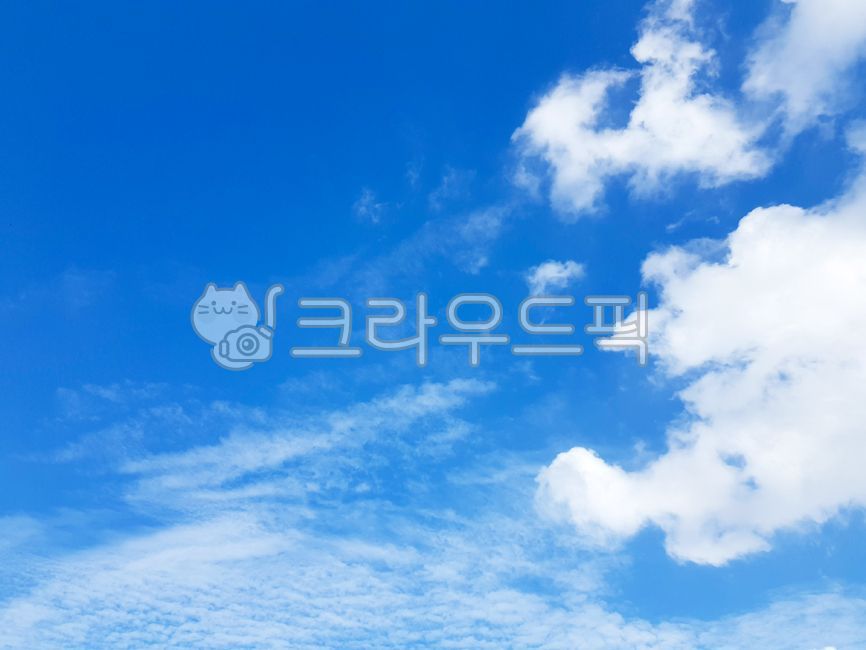 하늘,파란하늘,푸른하늘,맑은하늘,하늘배경,하늘빛하늘,sky,자연,outdoors,azuresky,자연풍경,바탕화면,청량한,구름,cloud,weather,날씨,감성,색채,색감,lanscape,blue,nature,분위기,mood,landscape,색깔,색상