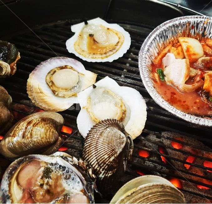 조개구이,조개,가리비,키조개,점심,음식,식재료,요리,food,cook,meal,dishes,food reserves,수산물,해산물,fishery products,seafood