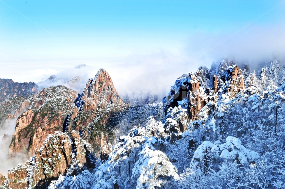 nature,자연,weather,날씨,outdoors,옥외,mountain,산,mountainrange,산맥,ice,빙,peak,피크,중국,황산,중국황산,황산설경,운해,설산,설경,바위산,절벽,중국비경,상고대,경치,경관,풍경,비경,명산,정상,골짜기,기암,기암괴석,겨울,계절,winter,season,자연,풍경,nature,landscape,해외,외국,세계,foreign,oversea,world,세계자연풍경,해외자연풍경,외국자연풍경,world nature landscape