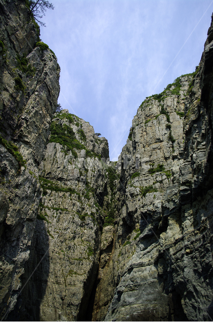 암석,바위,하늘,구름,자연,자연,풍경,nature,landscape,outdoors,옥외,cliff,낭떠러지