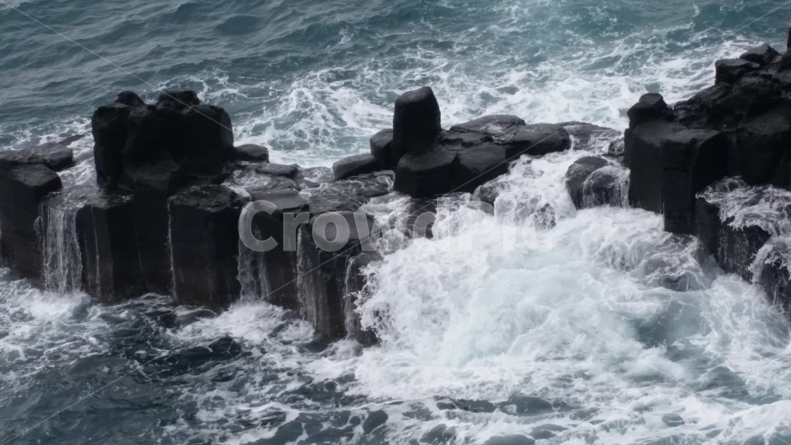 주상절리,제주도,파도,바다,바위,jusangjeollicliff,jejudo,jeju,wave,breaker,sea,ocean,rock,boulder