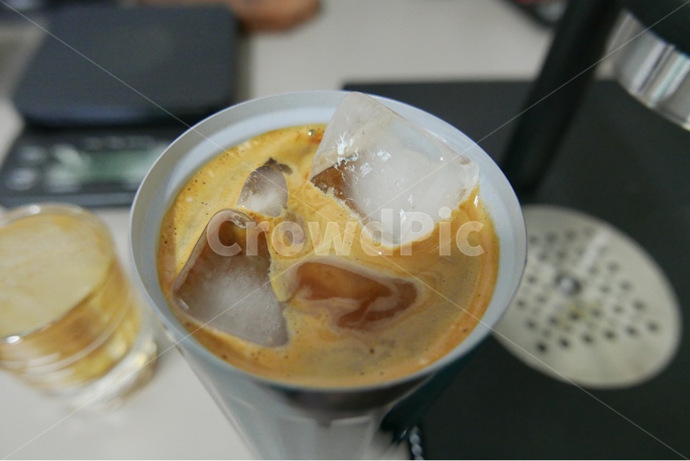 홈카페,커피,원두,espresso,에스프레소,수동머신,수동에스프레소머신,커피,카페,coffee,cafe