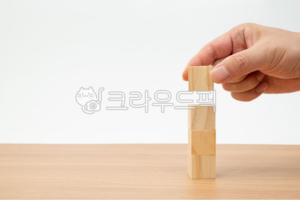 큐브,개념,쌓기,육면체,오브젝트,카피스페이스,비즈니스,나무블록,성공,나무,비지니스,블록,오피스,나무블럭,아이디어,블럭,콘셉트,컨셉,발전,배경