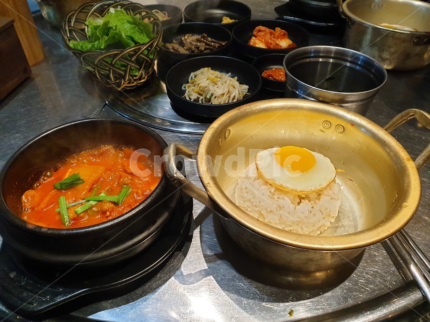 짜글이,향토요리,한국요리,식사,메뉴,점심,점심식사,점심메뉴,맛집,식당,요리,레시피,조리,음식,반찬,계란,egg,food,dish,meal,bowl