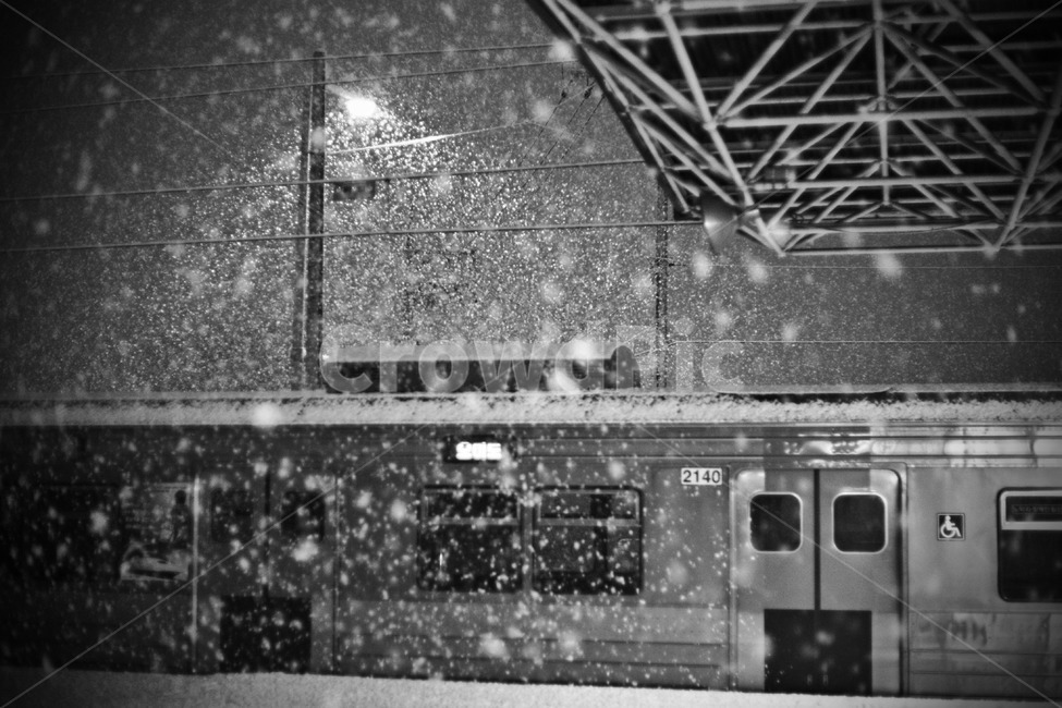 겨울,눈,열차,기차,눈오는밤,밤,기차역,추억,겨울,계절,winter,season,흑백,모노톤,monochrome,black and white
