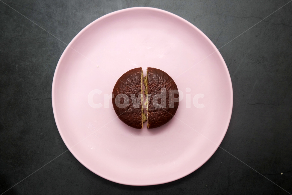 빵,나이프,커팅,food,음식,식사,meal,dish,요리,접시,초콜릿,파이,간식,후식,디저트,음식,식재료,요리,food,cook,meal,dishes,food reserves,디저트,간식,후식,dessert,snack,연출,컨셉,콘셉,direction,concept