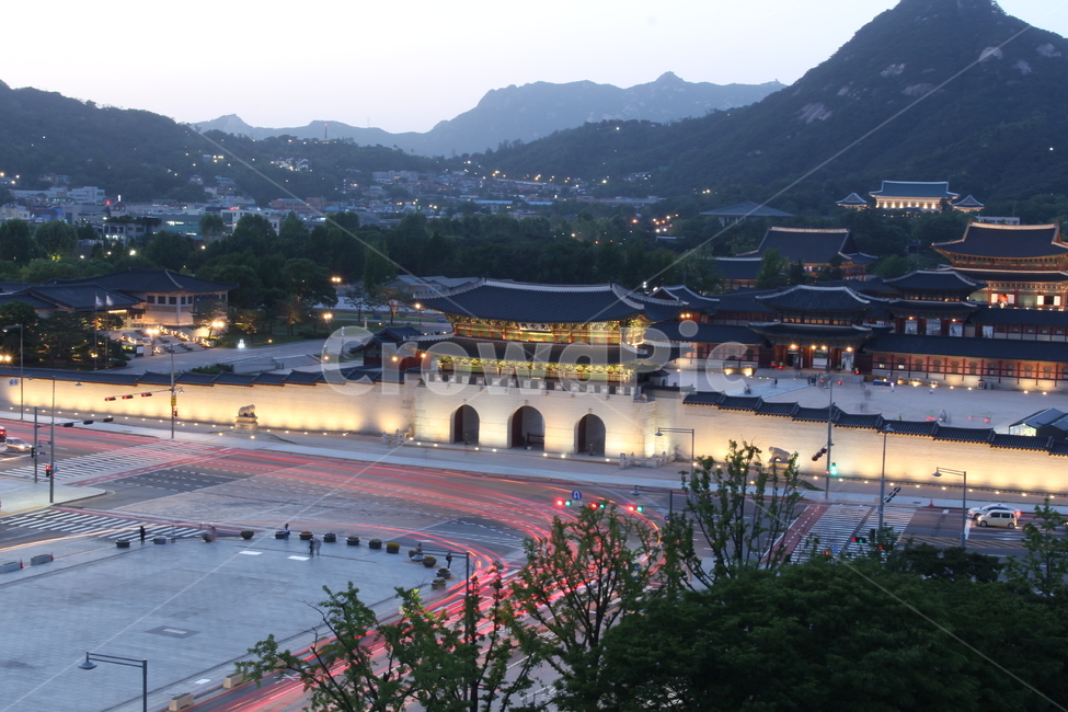 서울,경복궁야간개장,경복궁,광화문,전통궁,전통,한국전통,밤,야경,풍경,nightscape,night,scape,koreantraditional,koreanculture,랜드마크,landmark,장노출,한국전통,한국문화,korean traditional,korean culture,랜드마크,landmark,tourist attraction,한국랜드마크,한국관광지,한국명소,korea landmark,korea tourist attraction