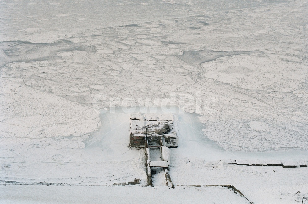 nature,자연,풍경,landscape,바다,sea,겨울바다,wintersea,winter,추운,cold,꽁꽁언,얼음,눈,snow,하얀나라,항구,필름,겨울,계절,winter,season
