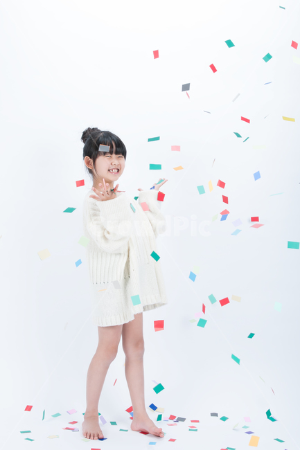축하,색종이조각,confetti,기념일,파티,생일,background,balloon,beautiful,birthday,business,candle,celebrate,celebrating,celebration,cheerful,child,childhood,children,colorful,concept,cute,decoration,event,excited,festive,fun,gift,girl,good,group,hands,happiness,happy,holiday,isolated,kid,kids,news,online,party,people,person,pink,present,promotion,results,shirt,smile,students,success,sweet,white,win,woman,young,사람,인물,인간,human,person,어린이,어린아이,child,children,kid,감정표현,기분,feeling,emotion