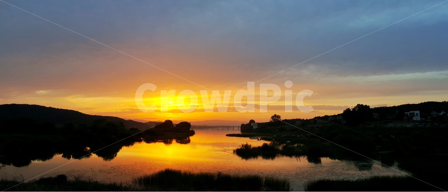노을,한강,풍경사진,그림자,하늘,자연,풍경,nature,landscape,outdoors,옥외,dawn,새벽,sunset,일몰,red sky,붉은 하늘,sky,dusk,황혼