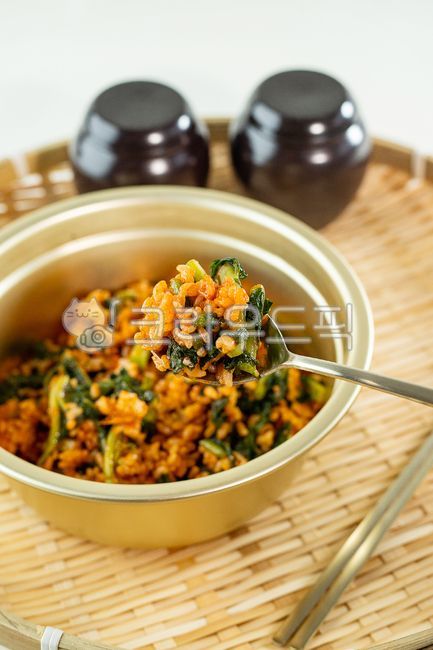 열무김치,열무비빔밥,비빔밥,열무,열무비빔국수,김치,숟가락,젓가락,양푼비빔밥