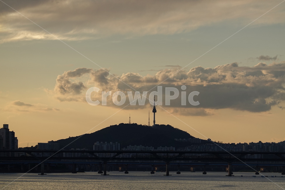 노을,한강공원,석양,풍경,sunset,sky,야경,nightview,도시,풍경,city,landscape,한국도시풍경,한국도시경관,korea cityscape,랜드마크,landmark,tourist attraction,한국랜드마크,한국관광지,한국명소,korea landmark,korea tourist attraction,실루엣,그림자,silhouette,shadow,nature,자연,outdoors,옥외
