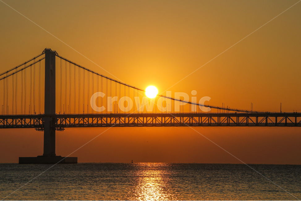일출,바다,sea,sunset,sunrise,sunup,building,건물,bridge,다리