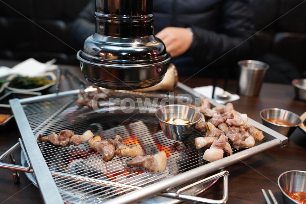 고기,식사,돼지,음식,푸드,안주,먹거리,안줏거리,불판,한식,육식,육류,먹방,음식,식재료,요리,food,cook,meal,dishes,food reserves,육류,고기,meat