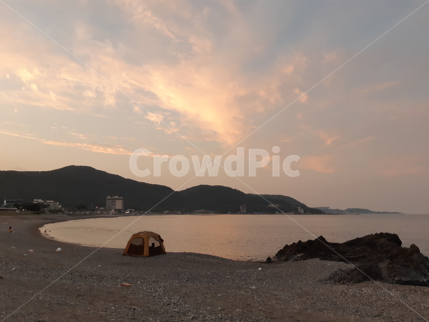 바다,노을,see,ocean,land,땅,outdoors,옥외,nature,자연,구름,산