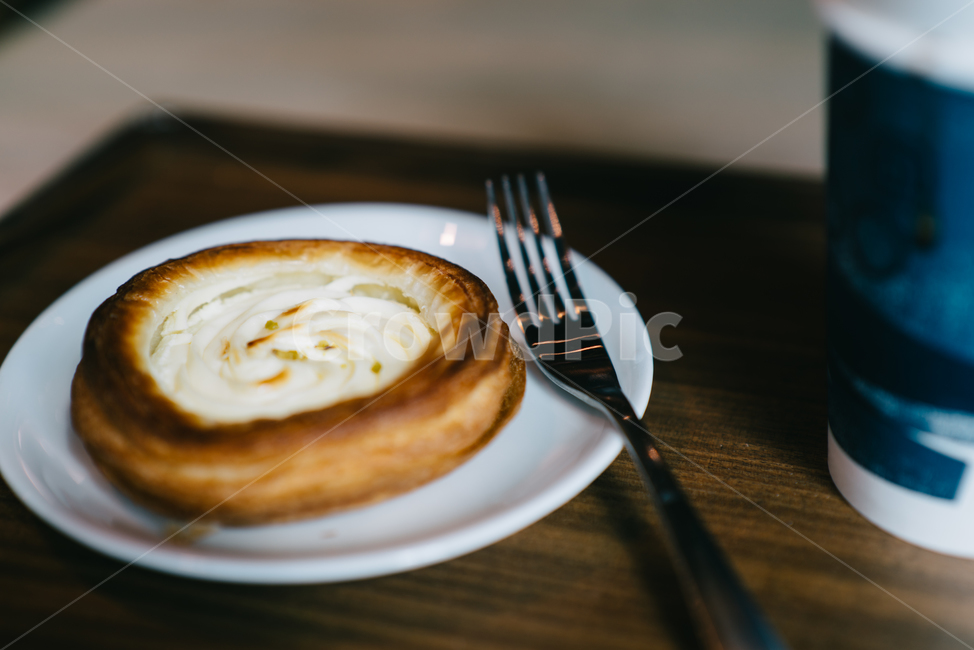 빵,커피,포크,디저트,브런치,음식,식재료,요리,food,cook,meal,dishes,food reserves,디저트,간식,후식,dessert,snack,감성,sensible,feeling
