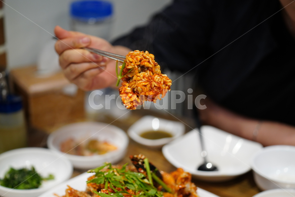 사람,손,식사,곤이,음식,푸드,food,안주,해물,음식,식재료,요리,food,cook,meal,dishes,food reserves
