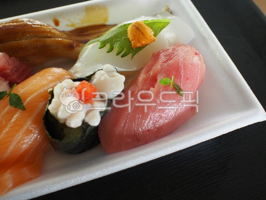 japanesfood,Japanese food,Karato market,salmon sushi,food,Japanese cuisine,puffer roe sushi,tuna sushi,sushi,cooking