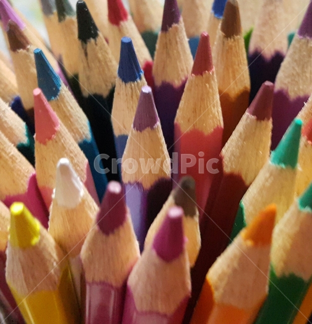 색연필,색깔,미술,알록달록,필기구,그림도구,다채로운,colorful,연필,학용품,문구류,사무용품,school supplies,stationery,office supplies