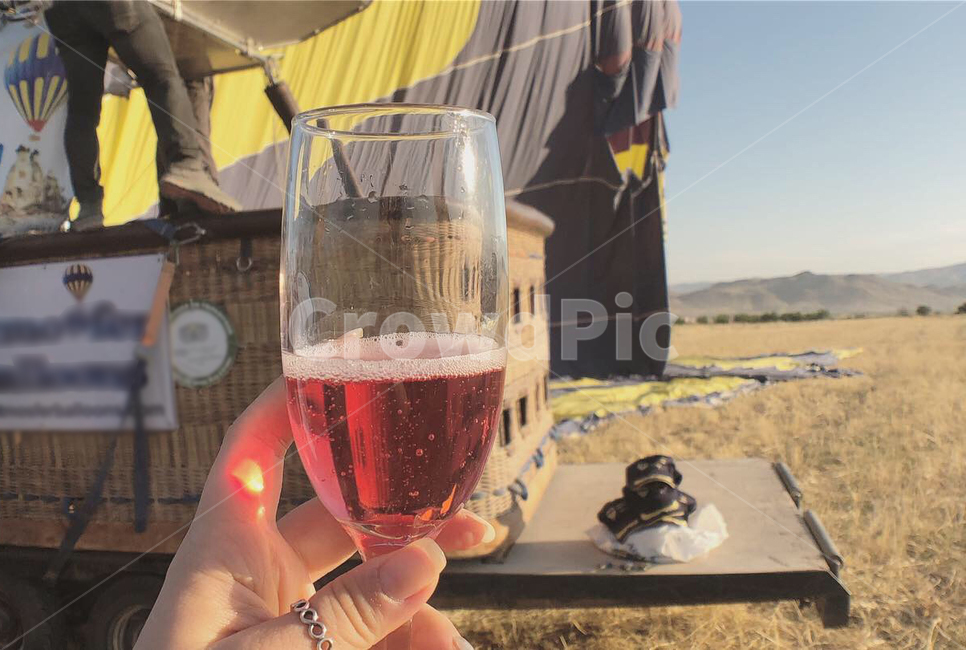 터키,카파도키아,자연,하늘,샴페인,열기구,유리,drink,음주,alcohol,알코올,glass,술,주류,alcohol