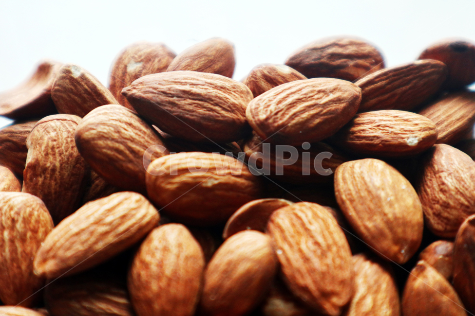 아몬드,almond,너트,견과,견과류,food,nut,갈색,건강한식생활,건과일,씨앗,가득찬,바삭바삭한,바로먹을수있는,식품,클로즈업,날것,신선함,흰색배경,자연,산더미,질감,수확,건조식품,음식재료,스낵,음식,식재료,요리,food,cook,meal,dishes,food reserves,콩류,견과류,beans,pulse,nuts,dry fruits
