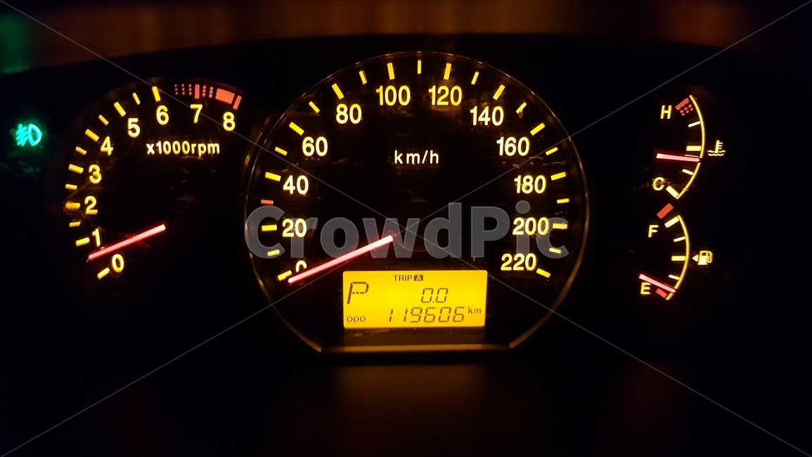 자동차,계기판,속도계,rpm,주유기,교통,교통수단,traffic,transportation