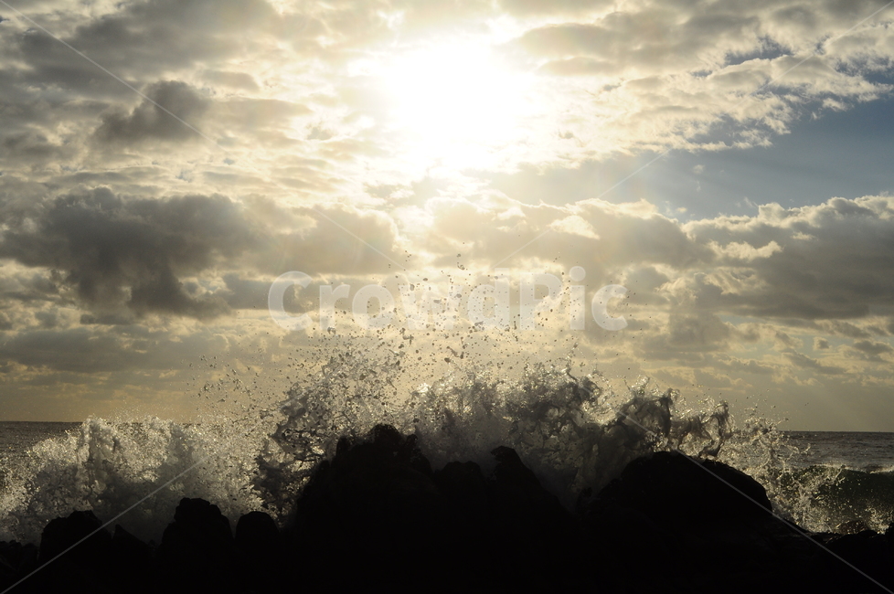 바다,파도,바위,역광,그림자,햇빛,햇살,구름,자연,풍경,nature,landscape,flare,플레어,light,빛,sunlight,weather,날씨