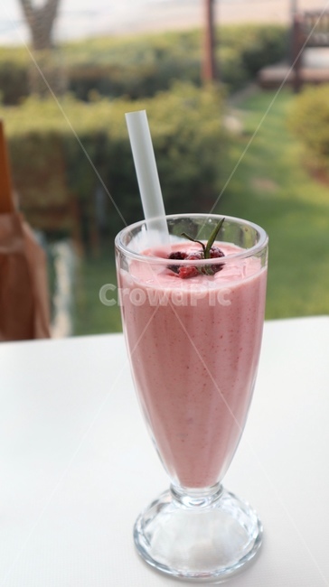 주스,juice,drink,마실것,beverage,딸기스무디,음료,딸기요거트스무디,음료수,drink,beverage