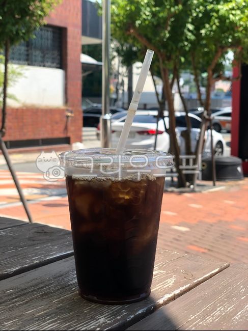 afternoon,Lunch hour,cafe,coffee,ice,Americano,disposable,summer,iced coffee,spare